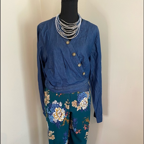 Blouse - Picture 1 of 2